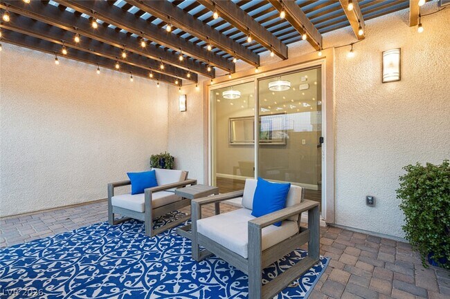 Building Photo - 3372 Dalmore St