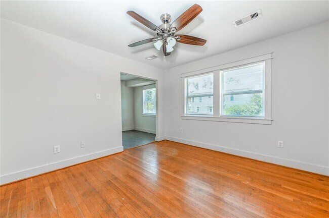 Building Photo - 3406 Norhill Blvd