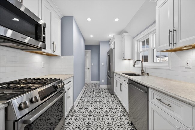 Building Photo - 108 La Rue Dr