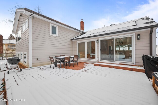 Building Photo - 11 Nolan Dr