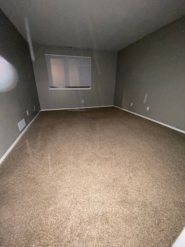 Building Photo - 803A Cypress Point Cir