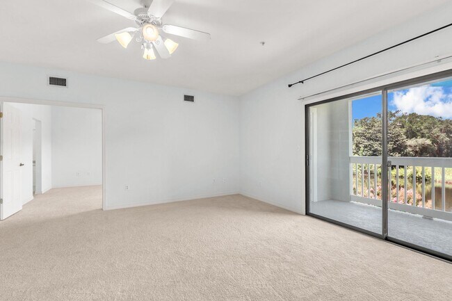 Building Photo - 407 Westlake Ct