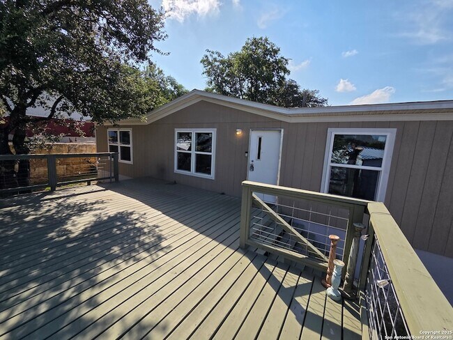 Building Photo - 1284 Glenn Dr