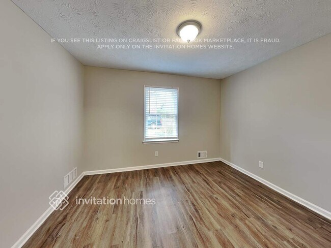 Building Photo - 277 Lancelot Way