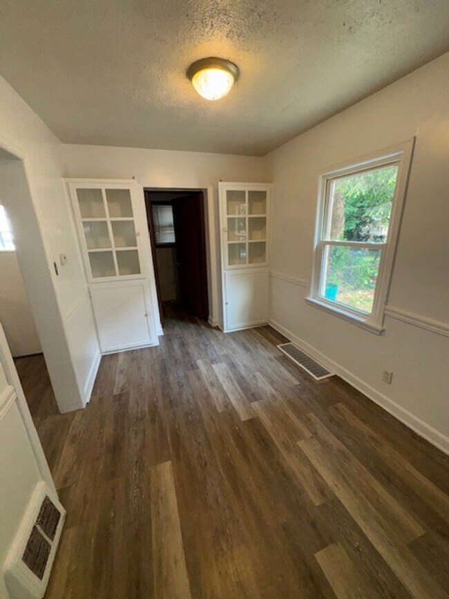 Building Photo - 1214 Corregidor Cir