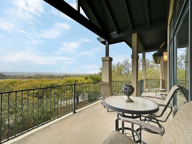 Building Photo - 2300 Barton Creek Blvd