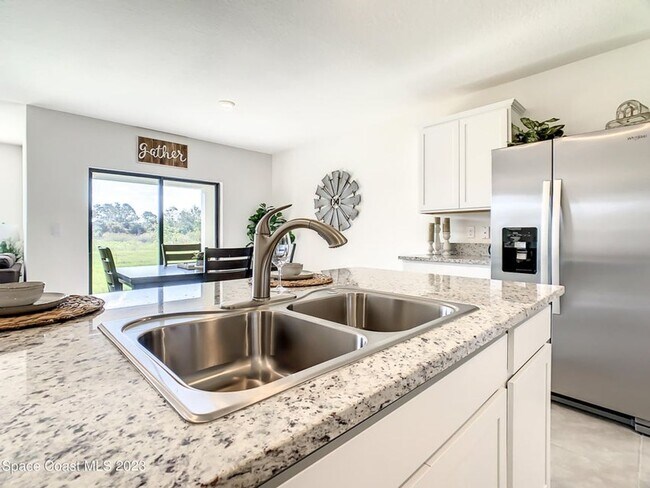 Building Photo - Charming SFH in Cypress Bay Preserve