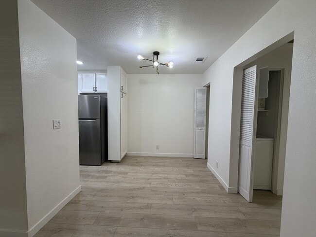 Building Photo - 47 Gaviota