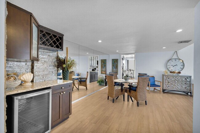 Building Photo - 4200 N Ocean Dr