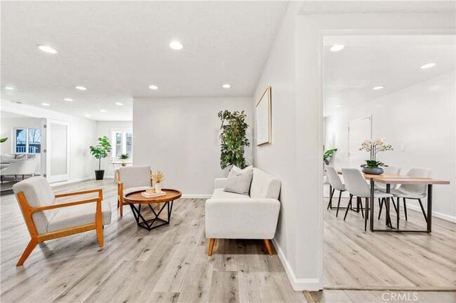 Building Photo - 5402 Anthony Ave