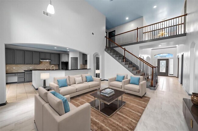 Building Photo - 13909 Stonewood Ct