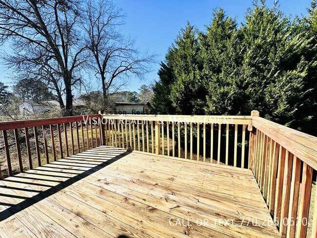 Building Photo - 4841 Ventnore Pl