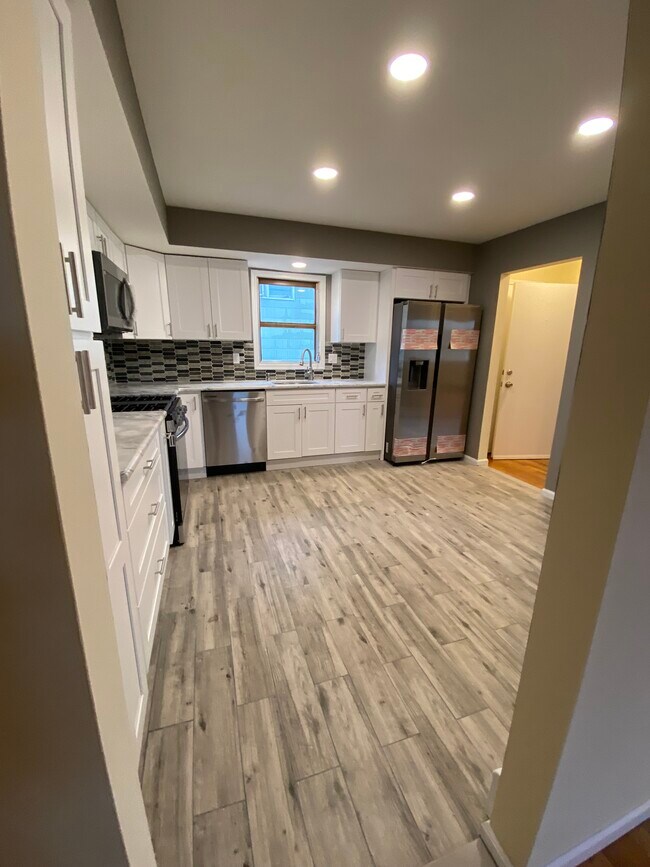 Building Photo - Rental by Owner