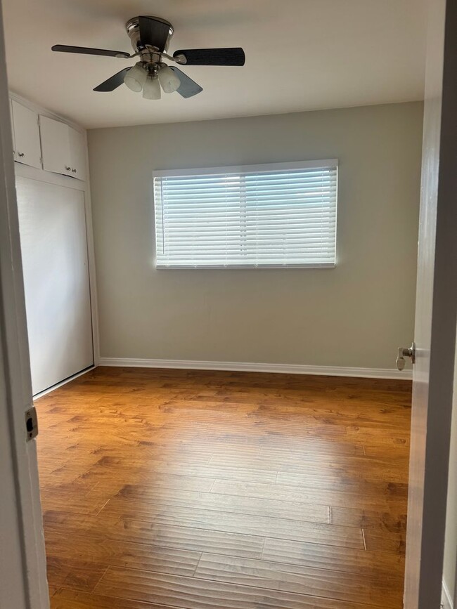 Building Photo - 1 BDRM, 1 BA WITH PARKING (PICTURES COMING...