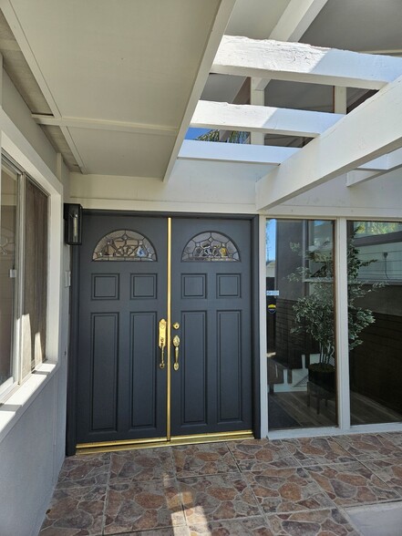 Front door - 3657 Broadmoor Blvd