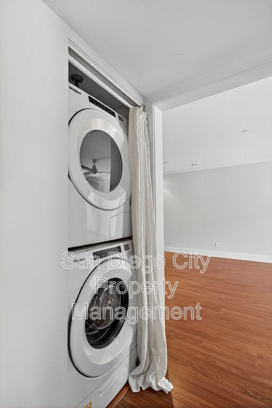 Building Photo - 750 State St