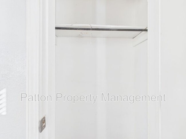 Building Photo - 3008 Westhaven Dr