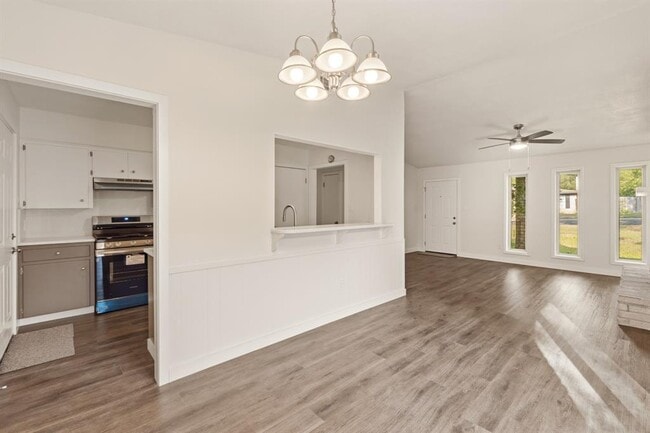Building Photo - 2507 Biggs Dr