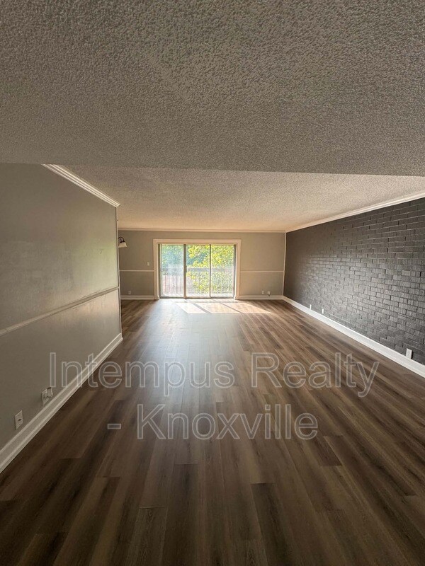 Building Photo - 534 Berlin Dr