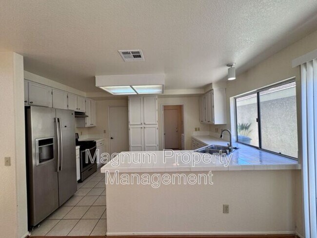 Building Photo - 31585 Corte Salinas