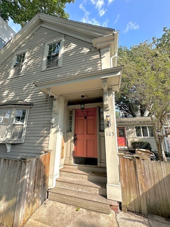Building Photo - 177 E St