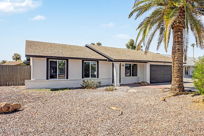 Building Photo - 4047 W Sweetwater Ave