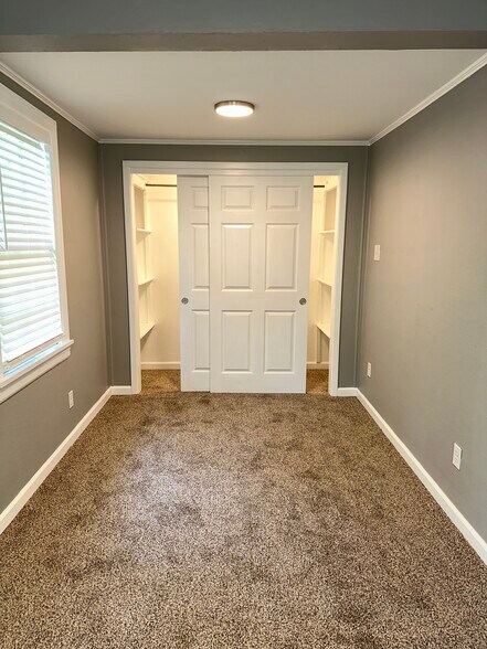 Building Photo - 163 Potter Dr