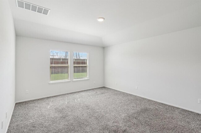 Building Photo - 9701 Kensley Rose Dr