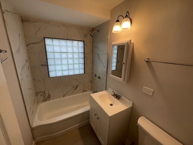 Building Photo - 17118 Lorenz Ave