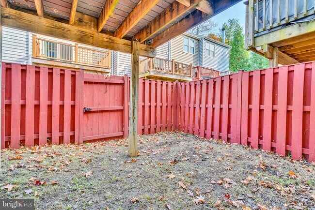 Building Photo - 6146 Brook Dr