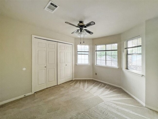 Building Photo - 6204 Old Harbor Ln