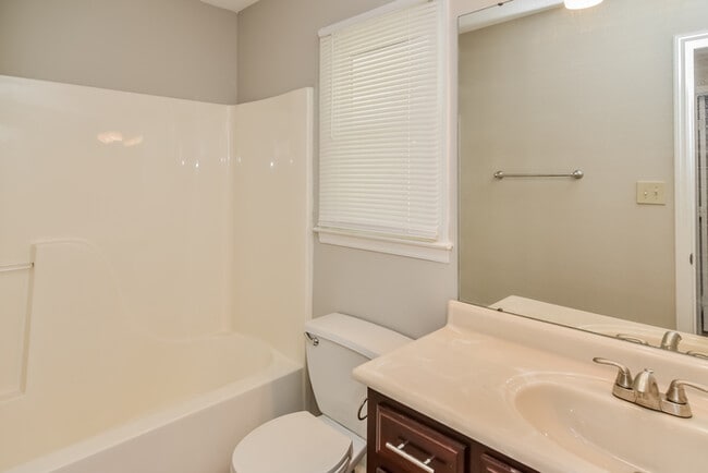 Building Photo - 12661 Dickens Ln