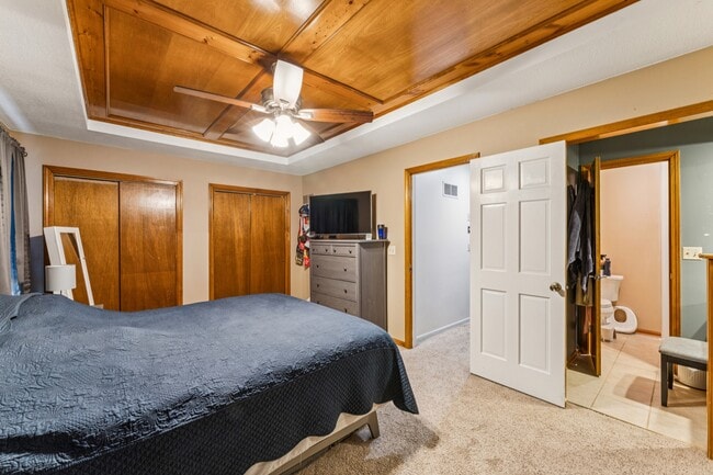 Building Photo - 15523 W 83rd Terrace