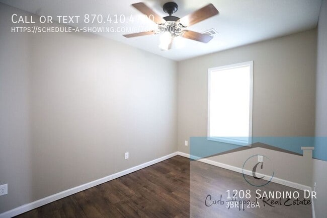 Building Photo - 1208 Sandino Dr