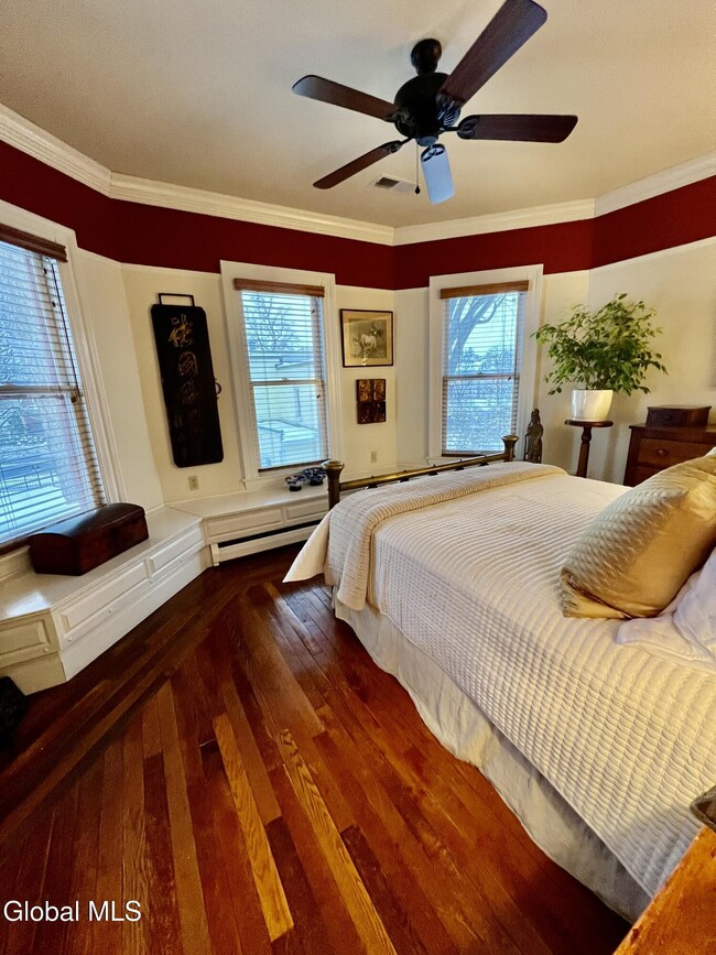 Building Photo - 69 Union Ave