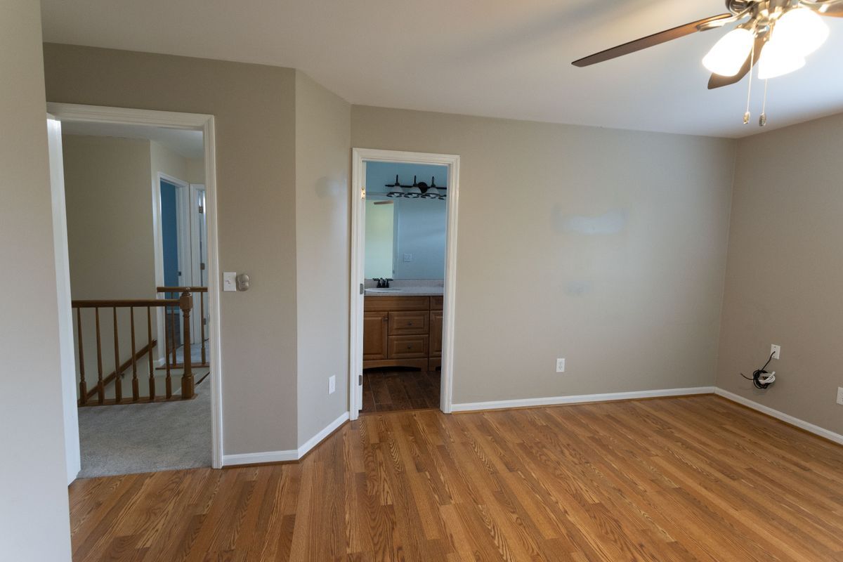Building Photo - 7963 Thistlewood Dr