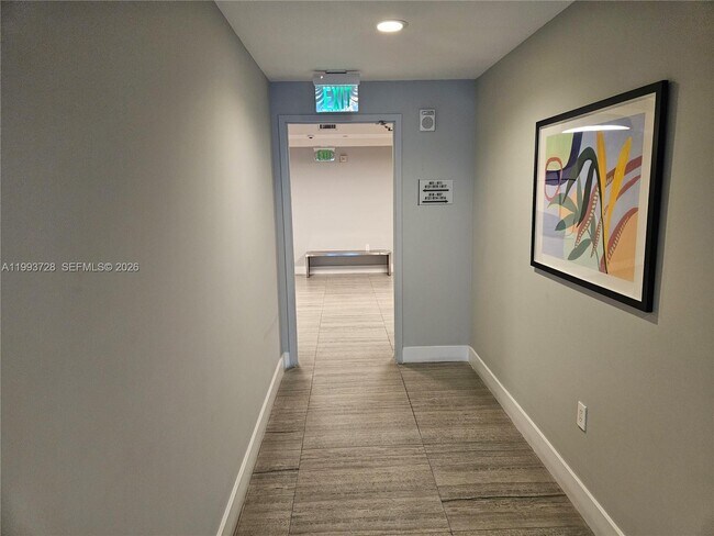 Building Photo - 140 S Dixie Hwy