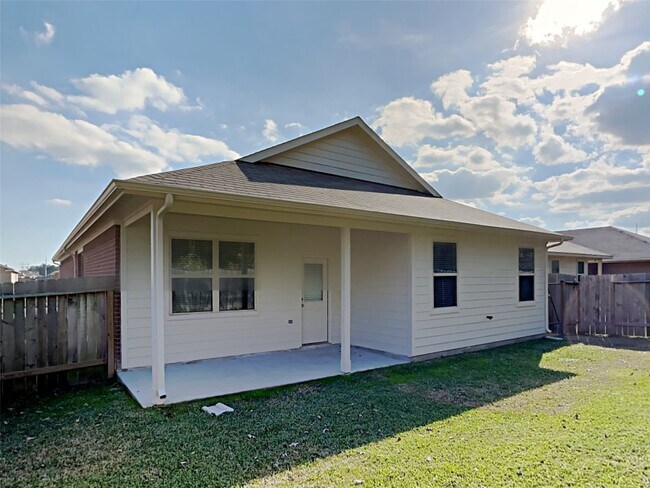 Building Photo - 18057 Atwood Mill Dr