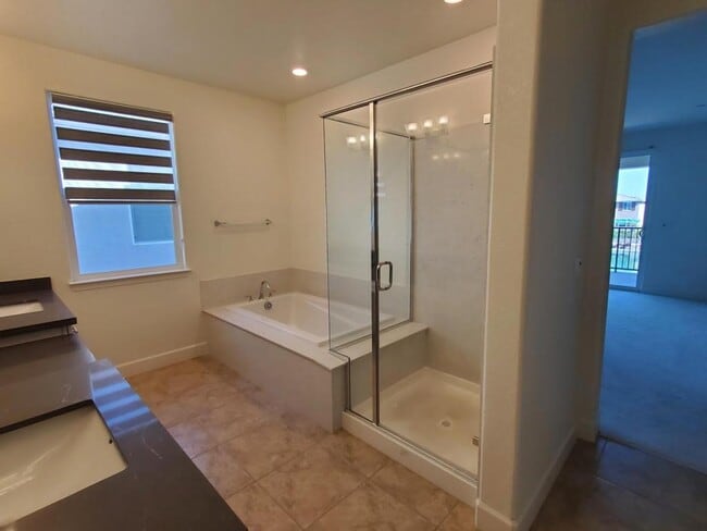 Building Photo - 3919 Watermist Way