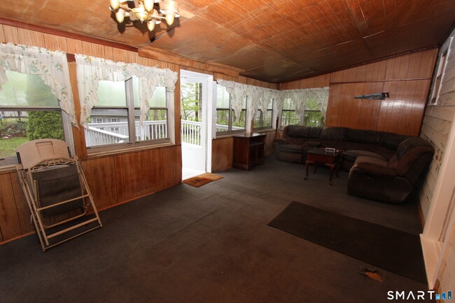 Building Photo - 22 Brook St