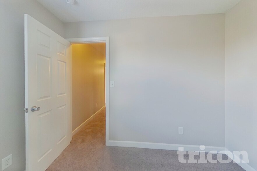 Building Photo - 1024 Crowders Woods Dr