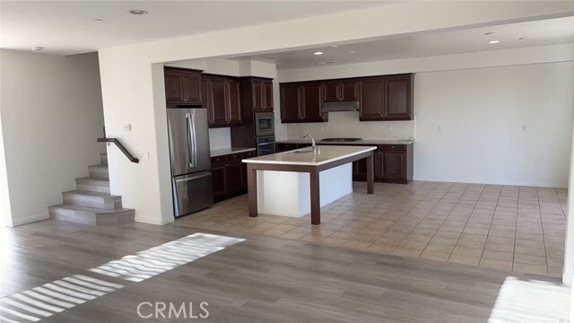 Building Photo - 1312 Macneil Dr