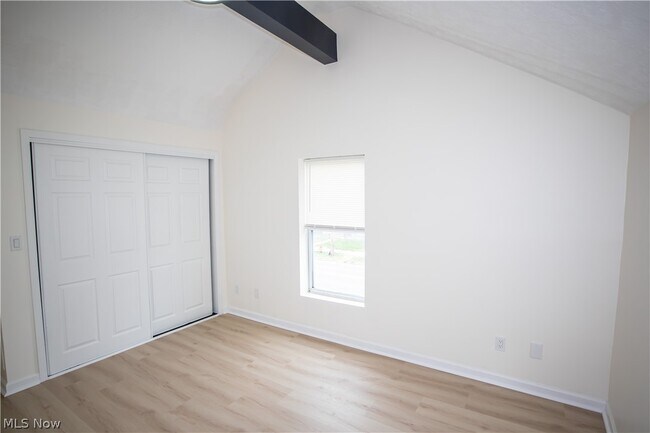 Building Photo - 112 Chestnut St