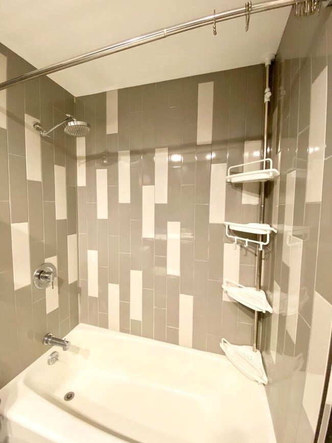 Building Photo - Prestigious BUNKER HILL TOWER - Downtown L...