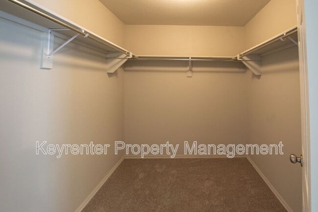 Building Photo - 1124 Granite Ln