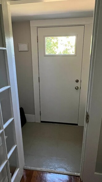 Front Mudroom with bench - 102 Main St