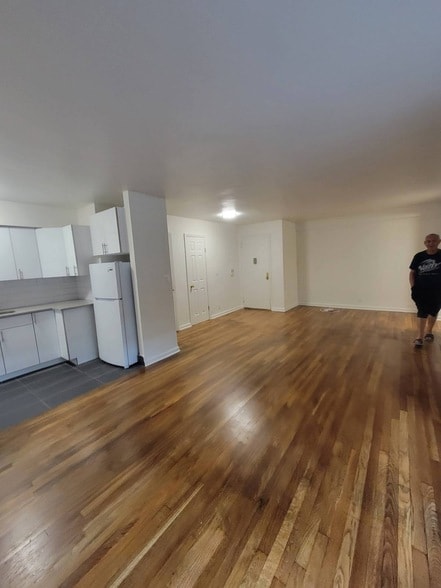 Building Photo - 43-20 48th St