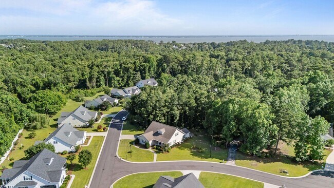 Building Photo - Four Bed Brandywine Home Available Now