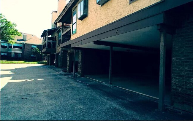 Carport - 336 Melrose Dr