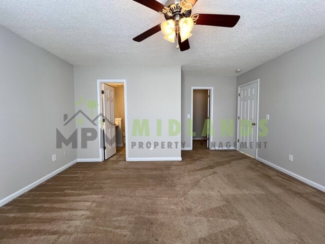 Building Photo - 139 Arthurdale Dr